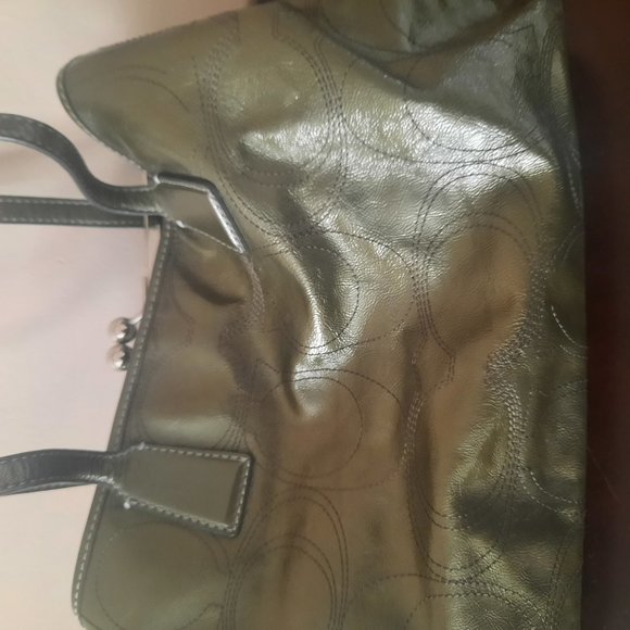 Coach Pewter Patent Leather Signature Logo Kiss Lock Purse Bag - Picture 4 of 16